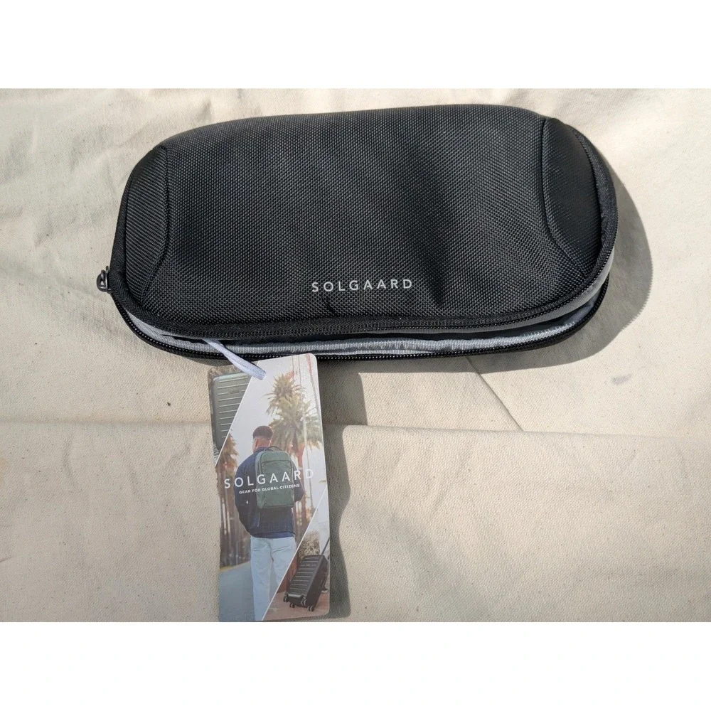 Solgaard Lifekit Travel Organizer Luggage Gear Black Zip Pockets Shore-Tex NEW
